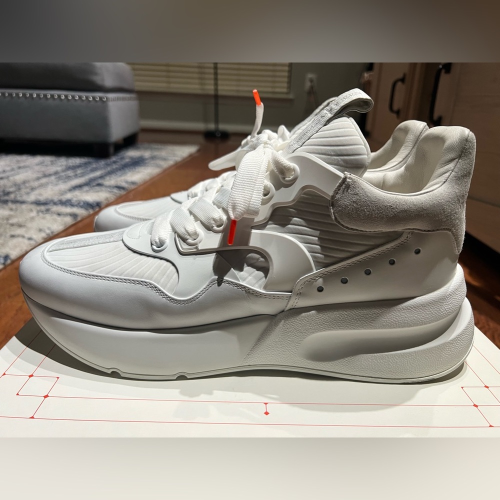 Mens Alexander McQueen Tonal Oversized Runner Sneakers White/Ivory 45 US 12